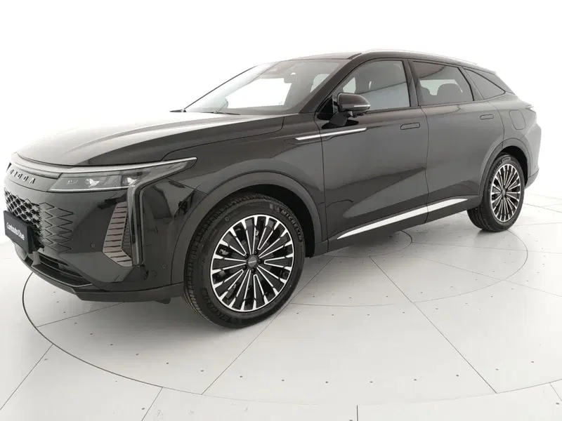 Omoda Omoda 9 SHS-P nuova a Caserta