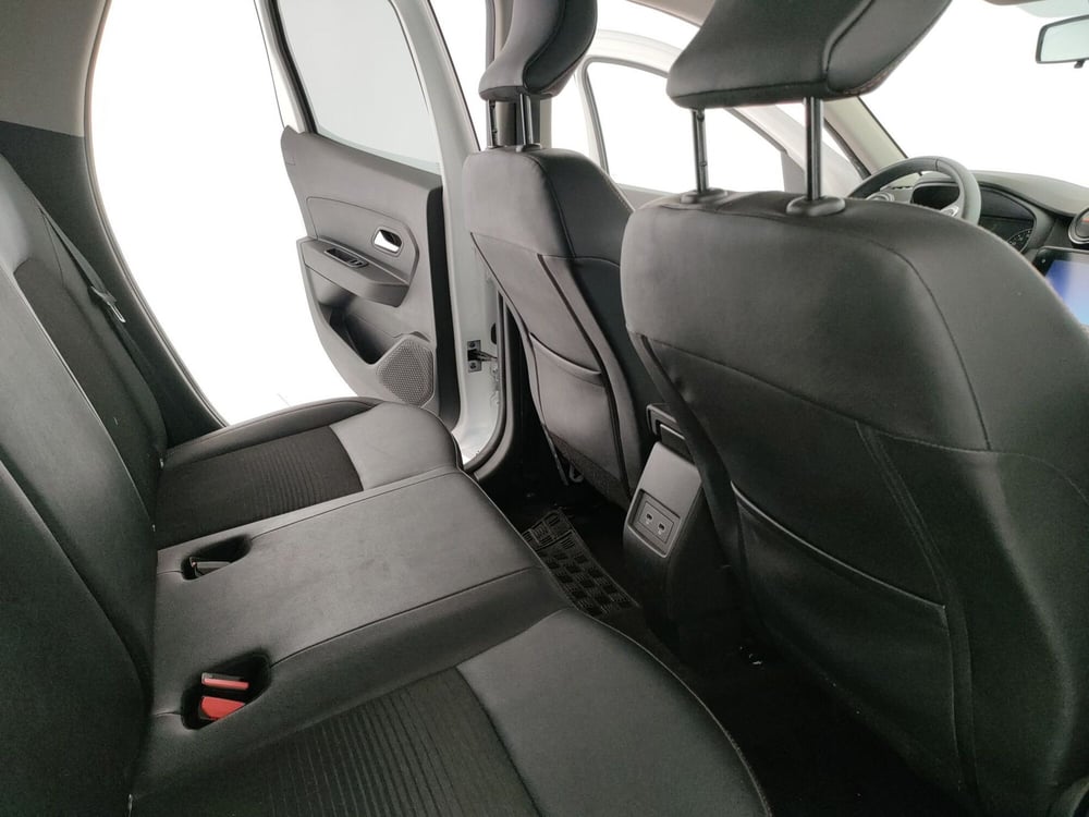 Dacia Duster usata a Caserta (11)