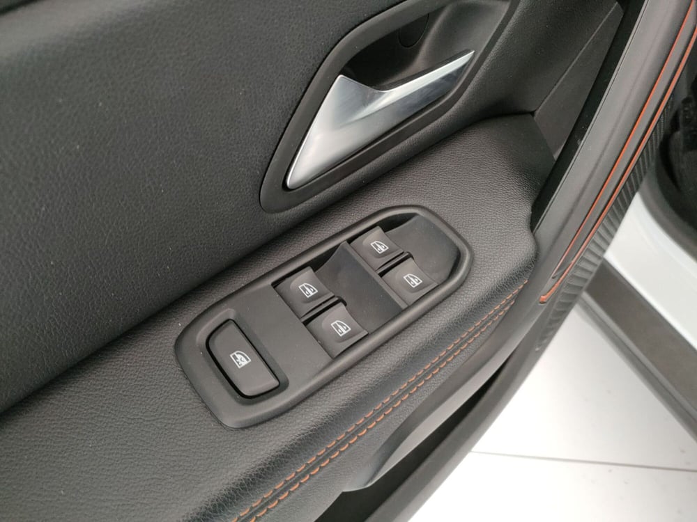 Dacia Duster usata a Caserta (18)