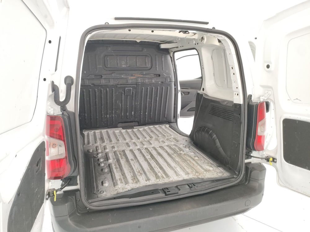 Peugeot Partner Furgone usata a Caserta (8)