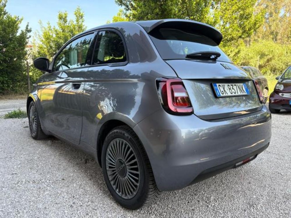 Fiat 500e usata a Roma (3)