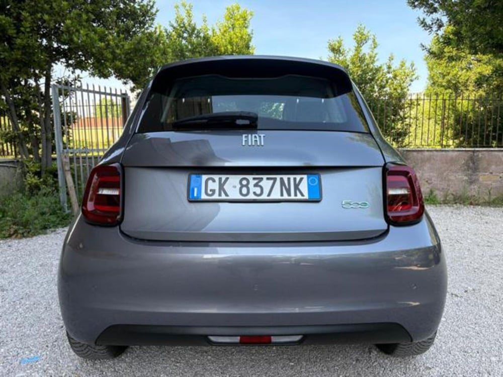 Fiat 500e usata a Roma (4)
