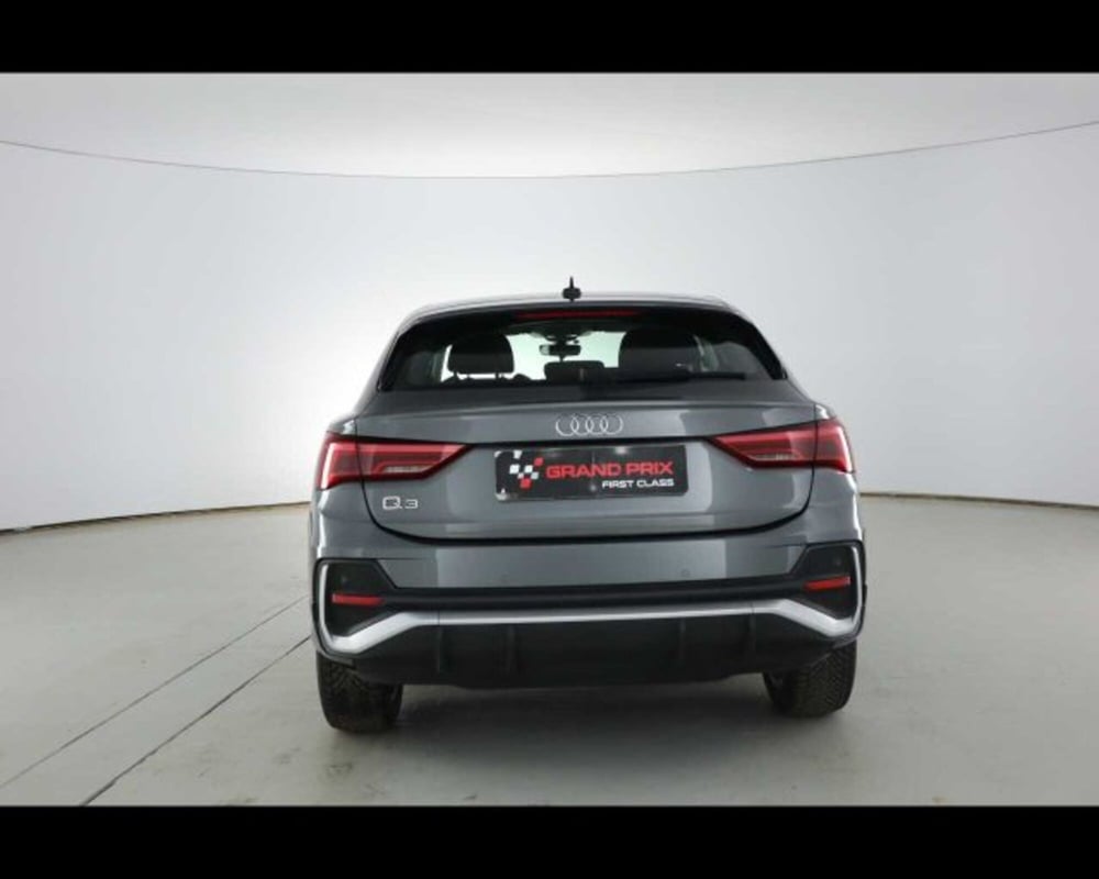 Audi Q3 Sportback usata a Bologna (6)