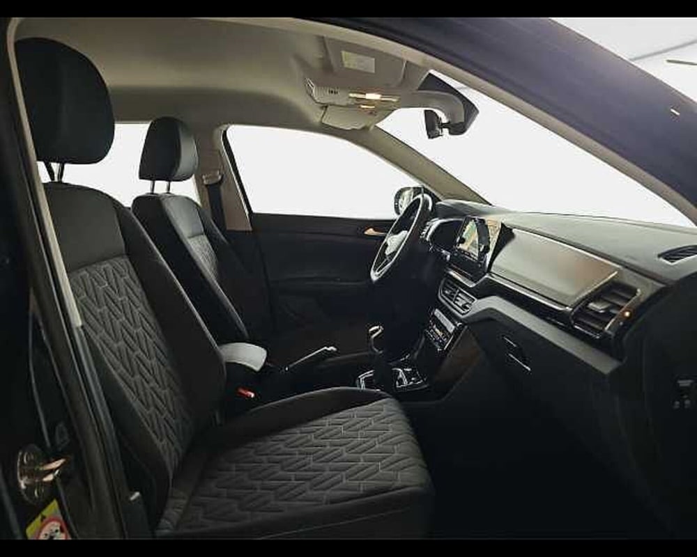 Volkswagen T-Cross usata a Roma (8)