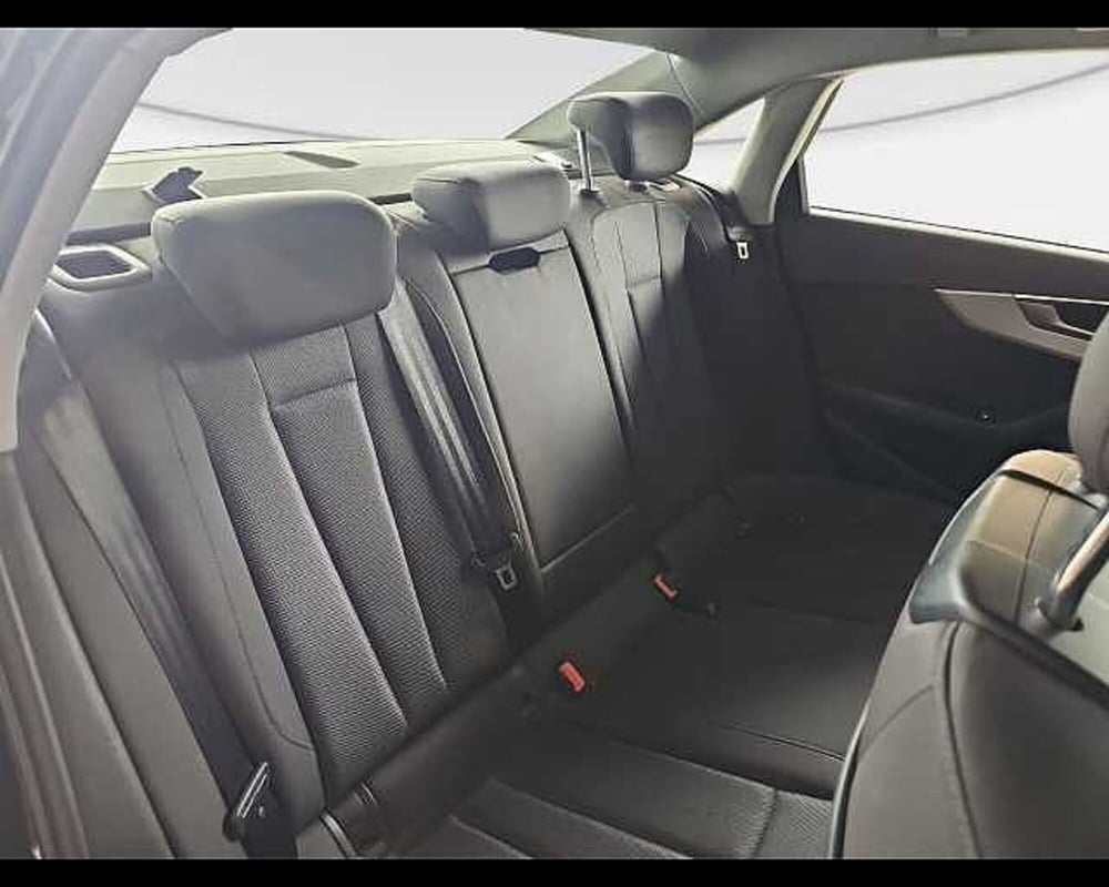 Audi A4 usata a Roma (9)