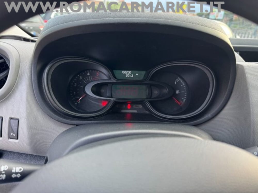 Renault Trafic Furgone usata a Roma (12)