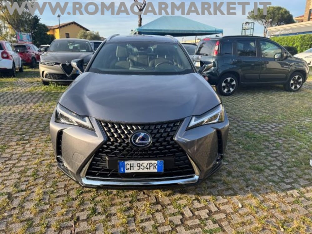 Lexus UX usata a Roma (2)