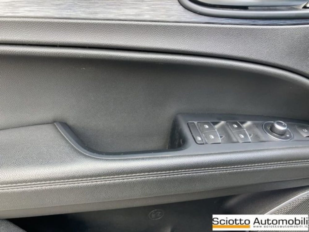 Alfa Romeo Stelvio usata a Messina (12)