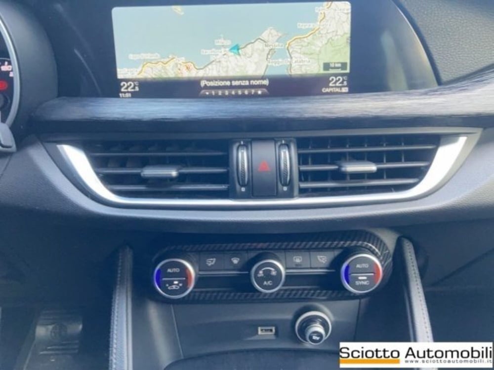 Alfa Romeo Stelvio usata a Messina (16)