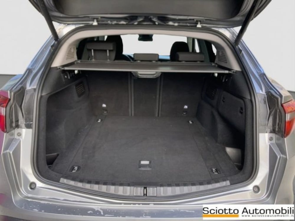 Alfa Romeo Stelvio usata a Messina (17)
