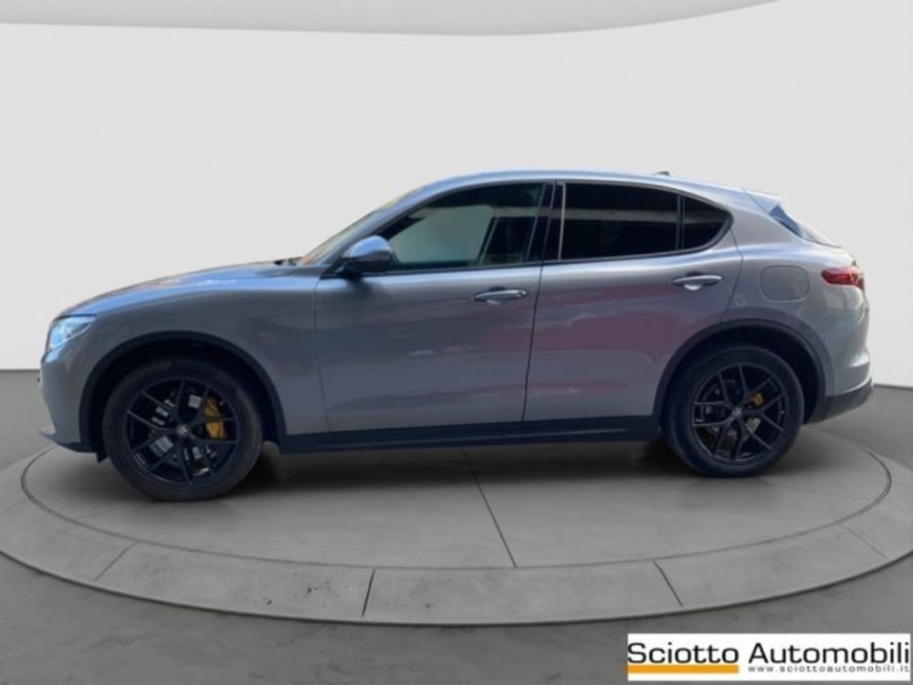 Alfa Romeo Stelvio usata a Messina (3)