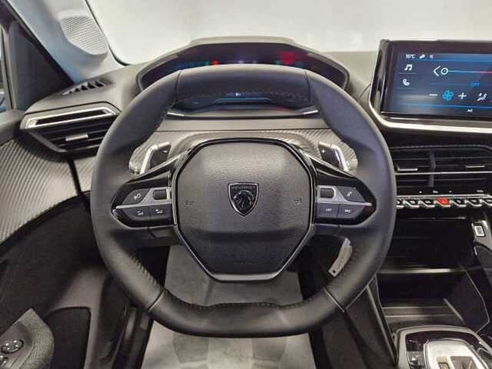Peugeot 208 nuova a Milano (7)
