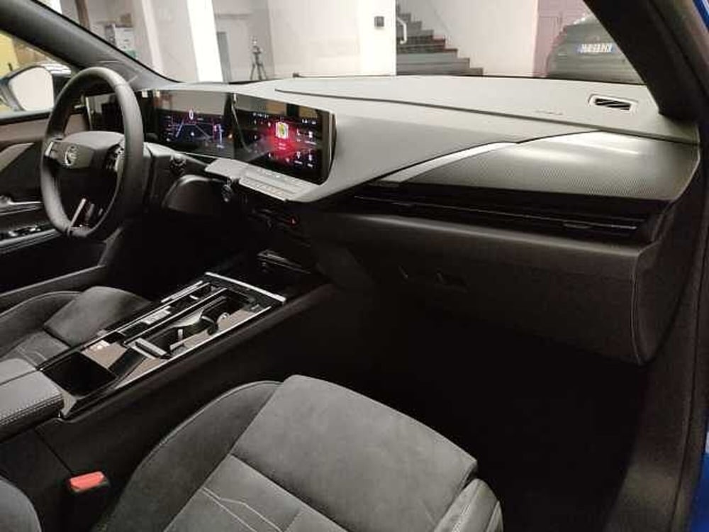 Opel Astra nuova a Teramo (12)