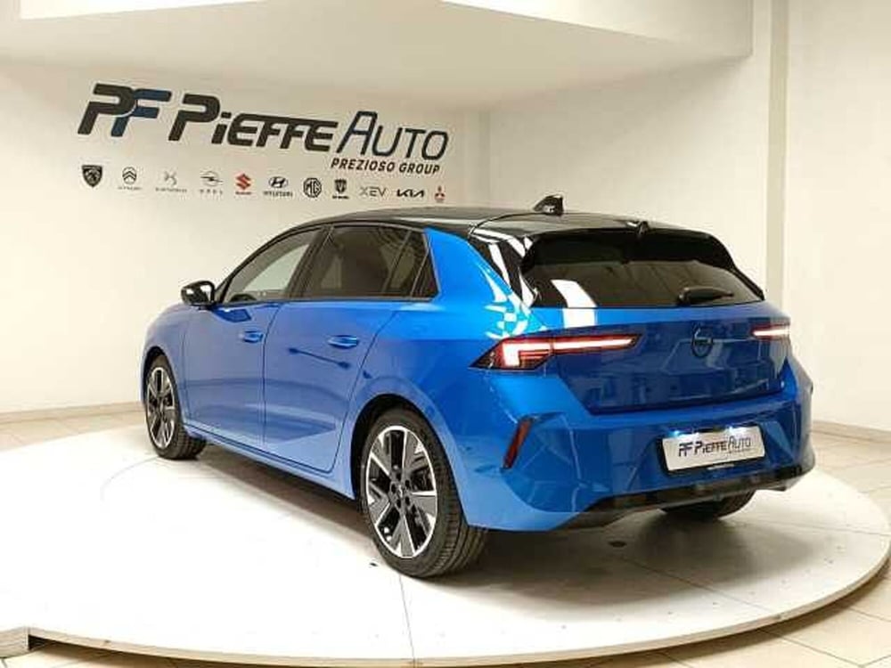 Opel Astra nuova a Teramo (3)