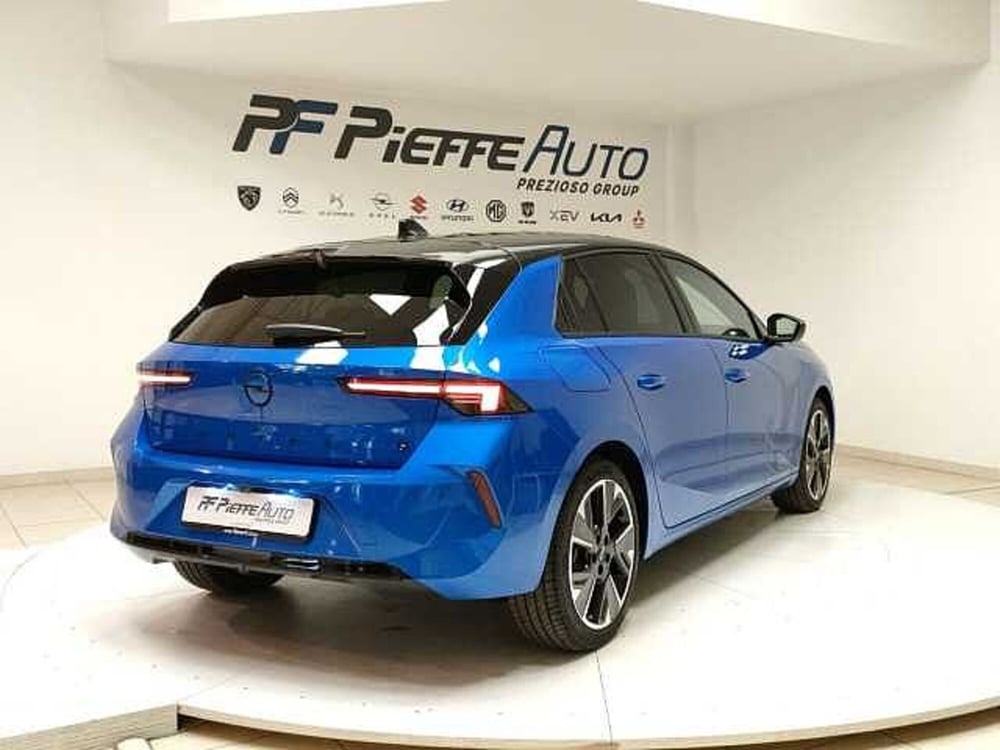 Opel Astra nuova a Teramo (4)
