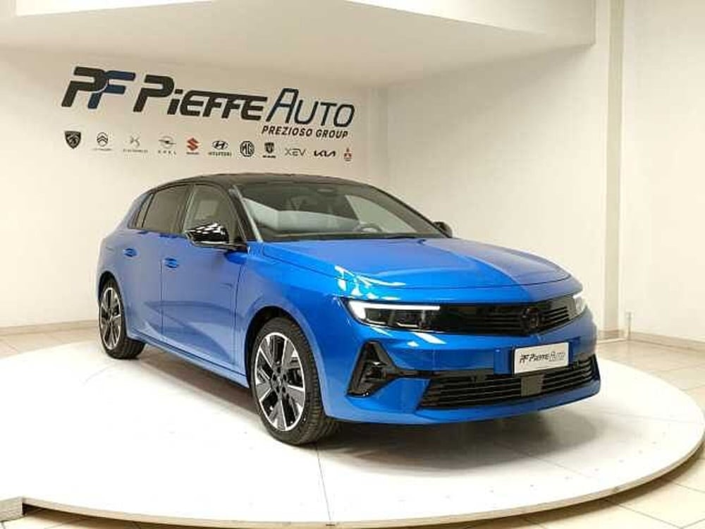 Opel Astra nuova a Teramo (6)