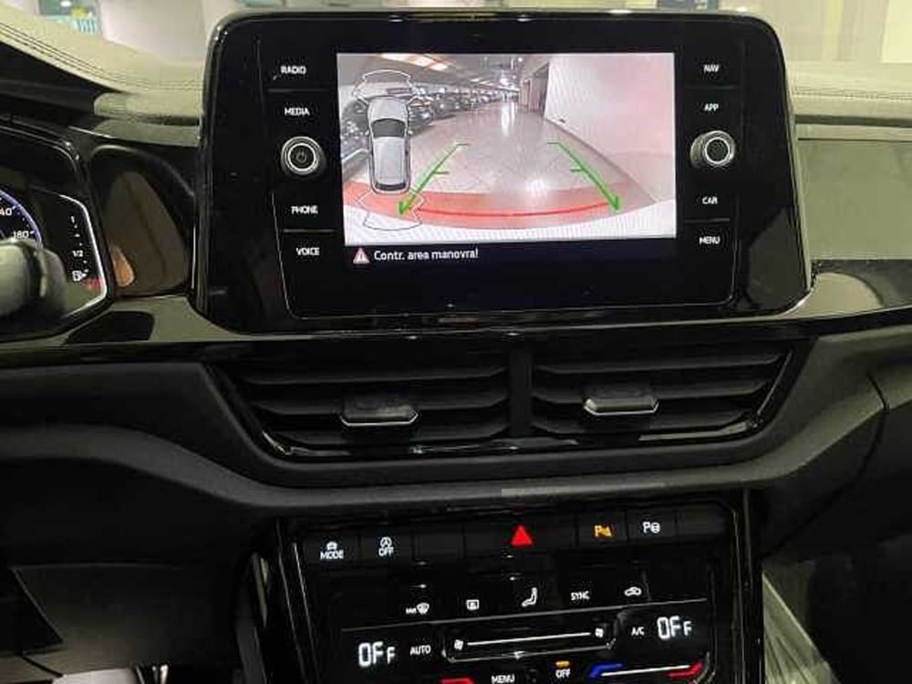Volkswagen T-Roc usata a Genova (15)