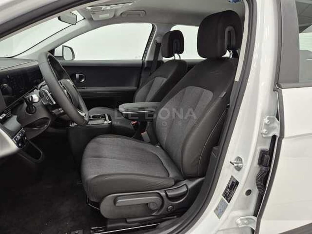 Hyundai Ioniq 5 nuova a Vicenza (7)