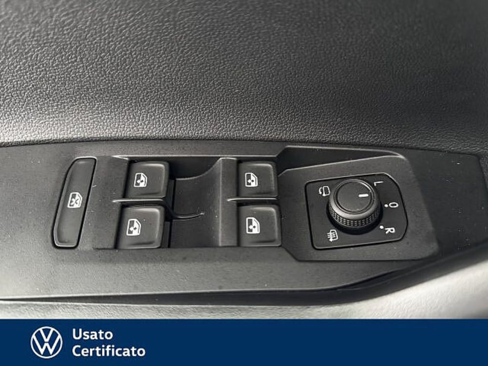 Volkswagen Polo nuova a Vicenza (11)