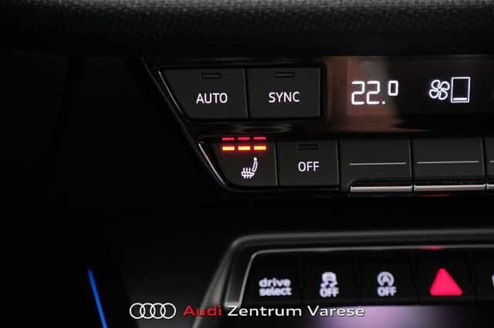 Audi S3 Sportback usata a Varese (14)