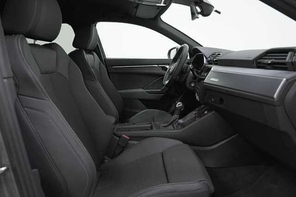Audi Q3 Sportback usata a Como (8)