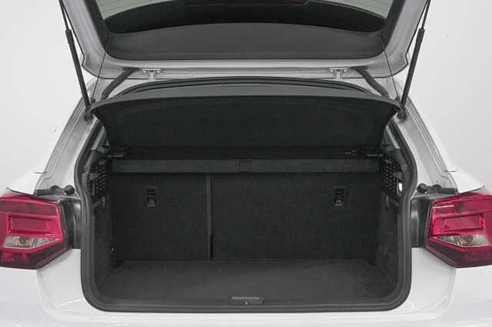 Audi Q2 usata a Como (10)