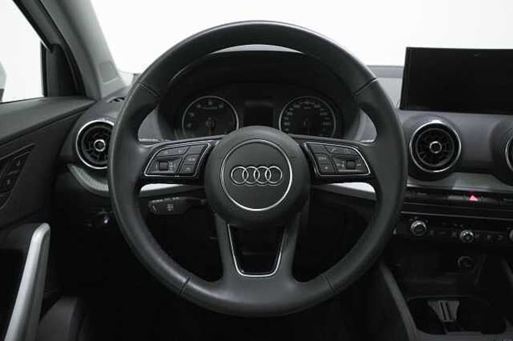 Audi Q2 usata a Como (6)