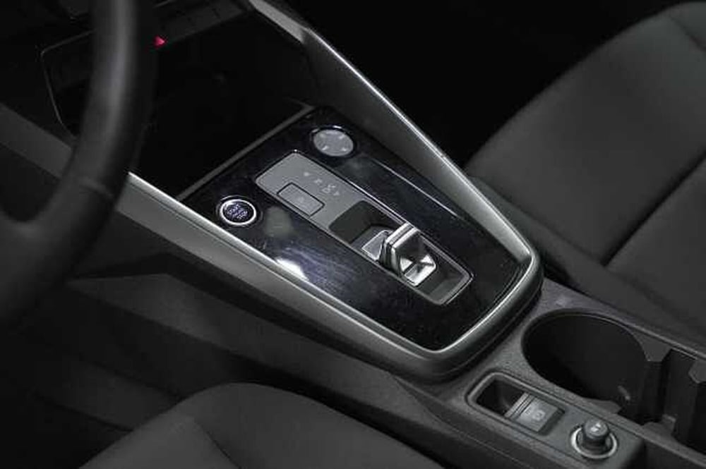 Audi A3 Sportback usata a Como (18)