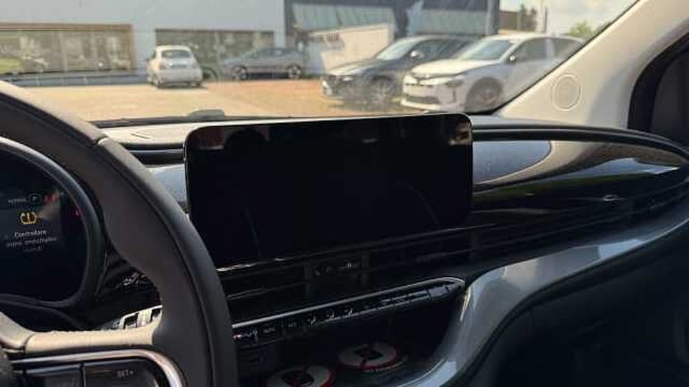 Fiat 500e nuova a Milano (16)