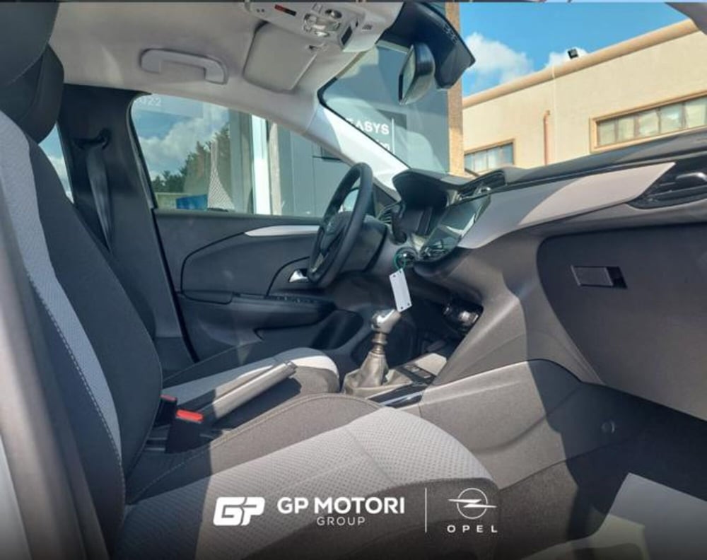 Opel Corsa nuova a Caserta (8)