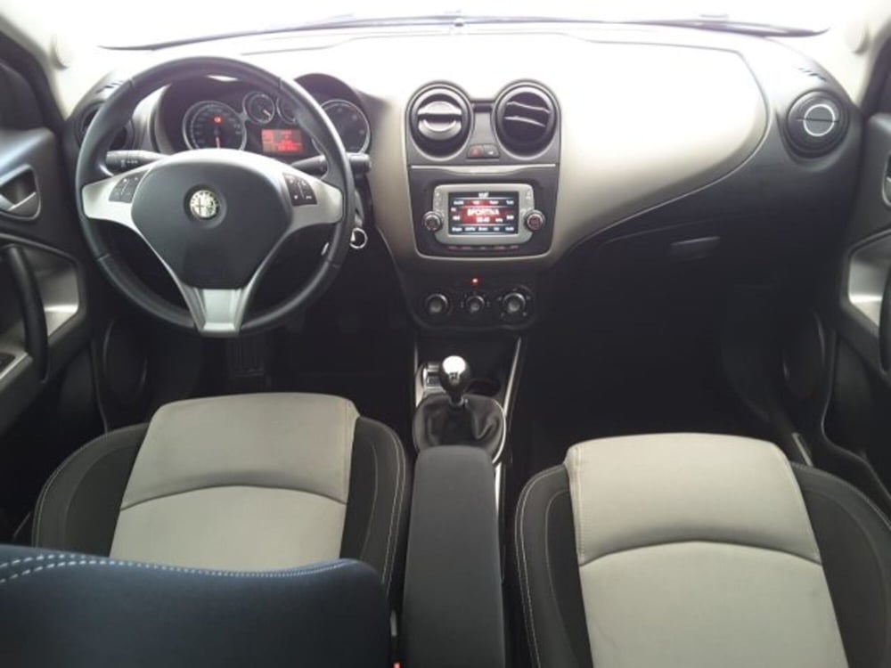 Alfa Romeo MiTo usata a Firenze (8)