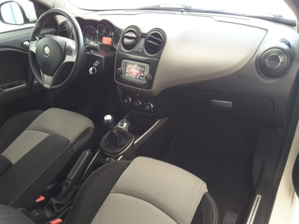 Alfa Romeo MiTo usata a Firenze (9)
