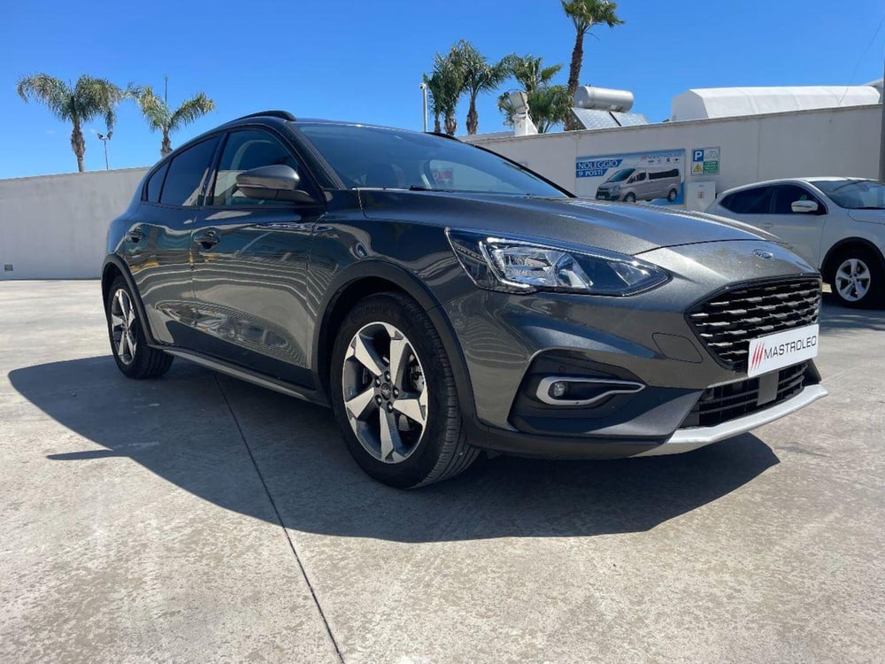 Ford Focus usata a Lecce (9)