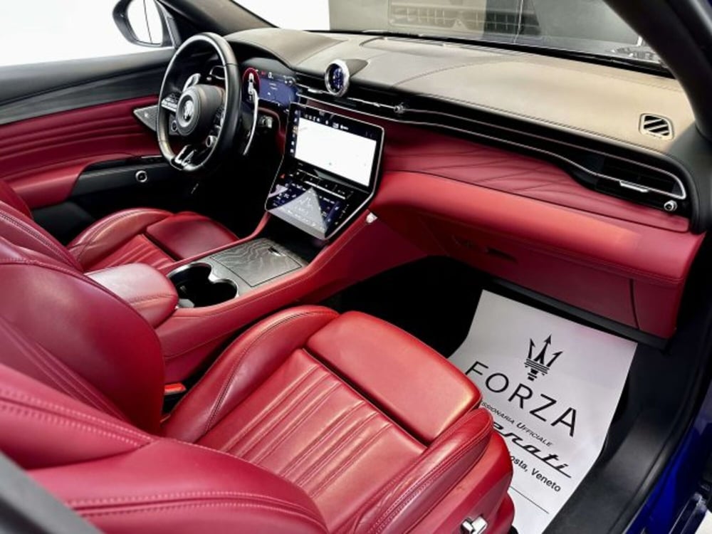Maserati Grecale usata a Torino (12)
