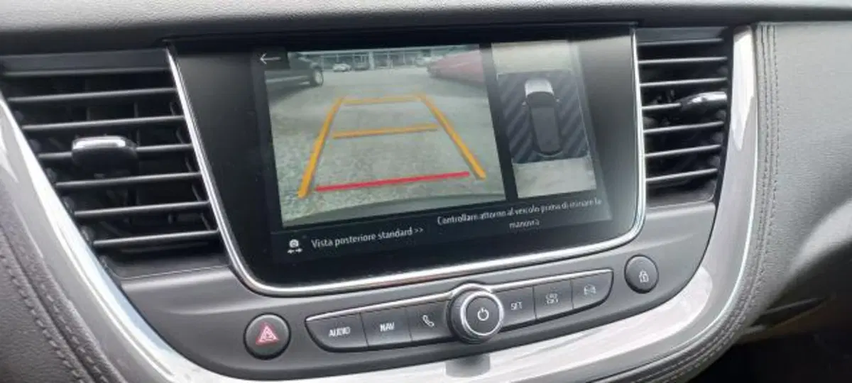 Opel Grandland X usata a Udine (8)