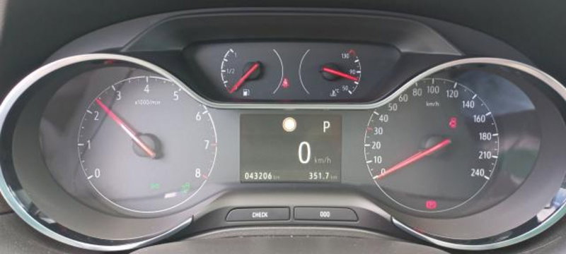 Opel Grandland X usata a Udine (19)