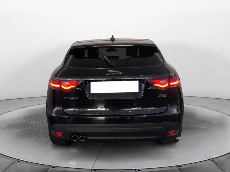 Jaguar F-Pace usata a Torino (5)