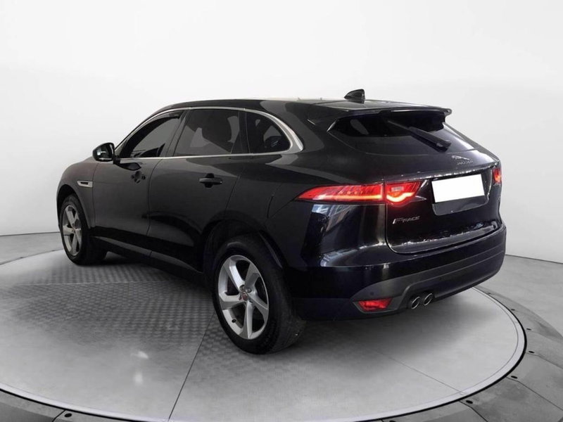 Jaguar F-Pace usata a Torino (6)