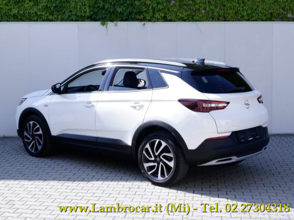 Opel Grandland X usata a Milano (14)
