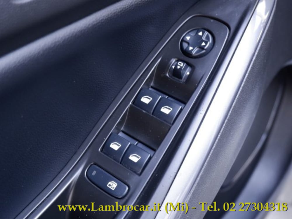 Opel Grandland X usata a Milano (18)