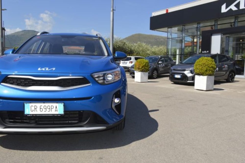 Kia Stonic nuova a Latina (11)