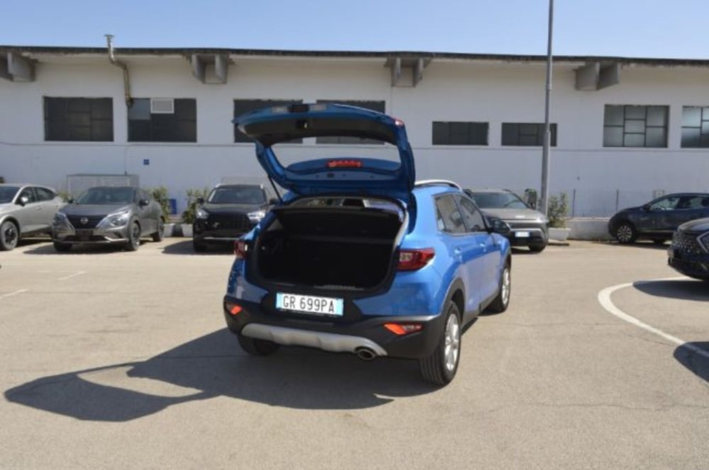 Kia Stonic nuova a Latina (7)