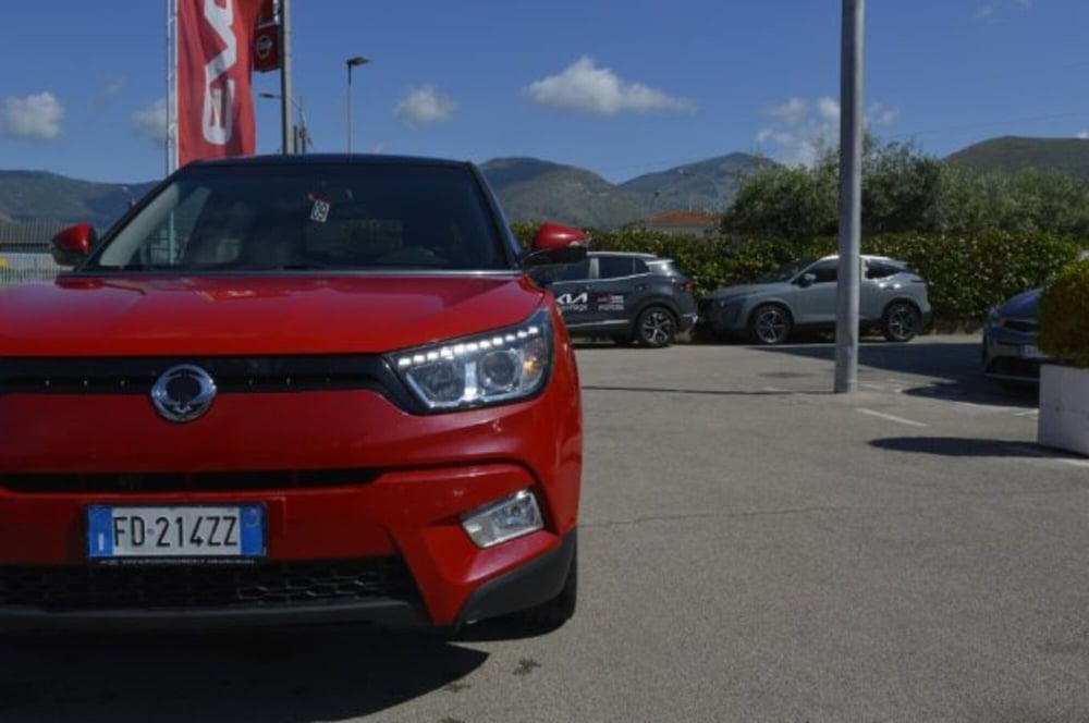 Ssangyong Tivoli usata a Latina (11)