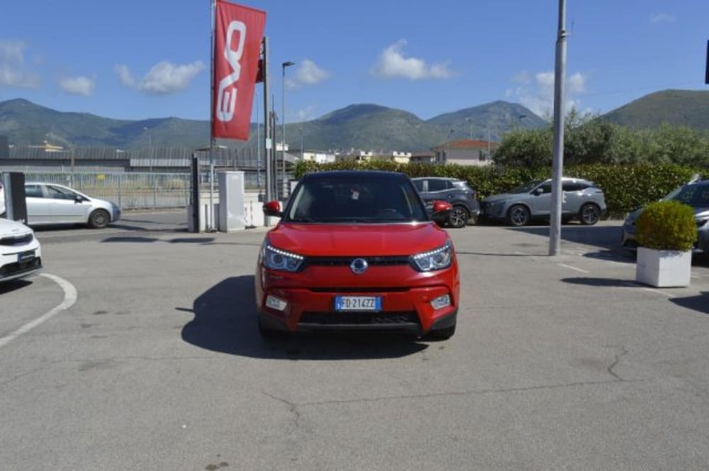 Ssangyong Tivoli usata a Latina (2)