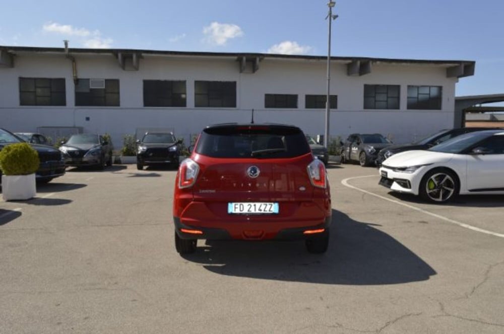 Ssangyong Tivoli usata a Latina (6)