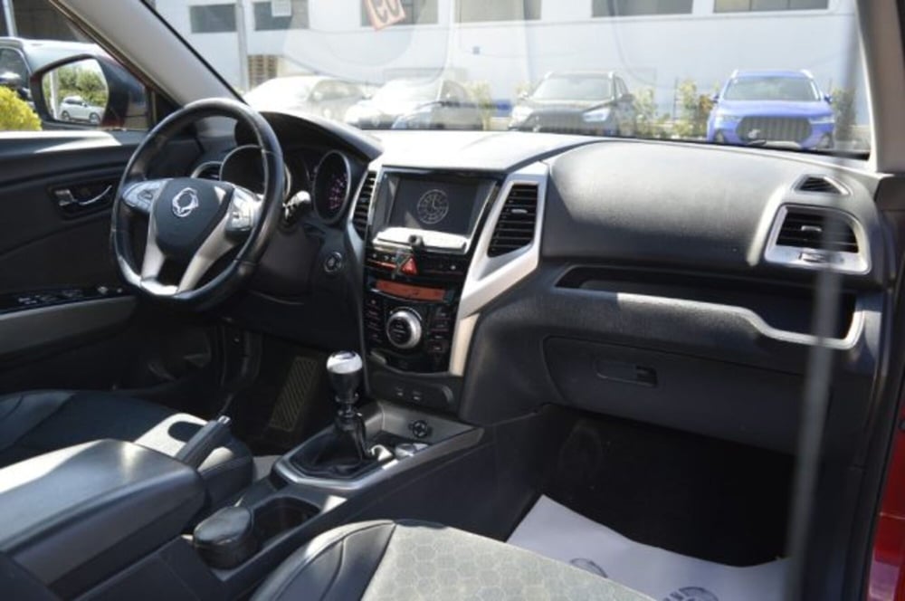 Ssangyong Tivoli usata a Latina (9)