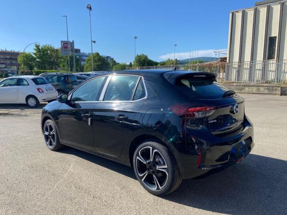 Opel Corsa nuova a Firenze (7)