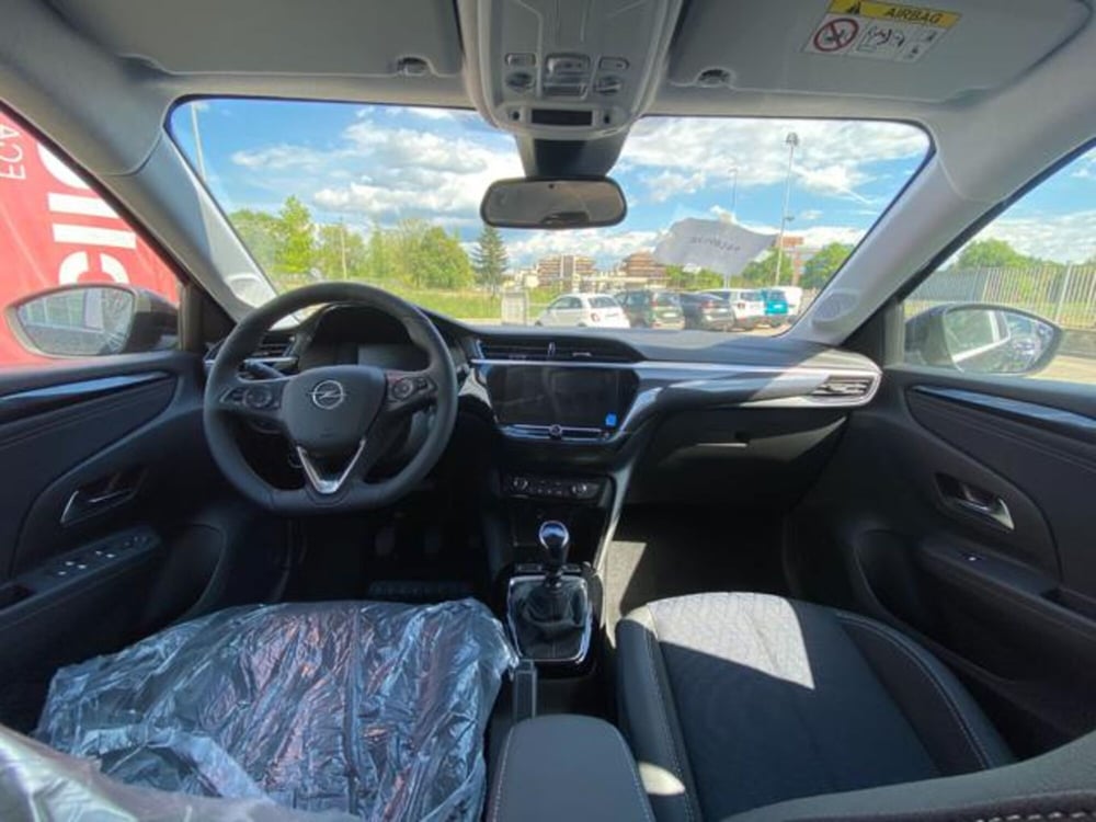 Opel Corsa nuova a Firenze (8)