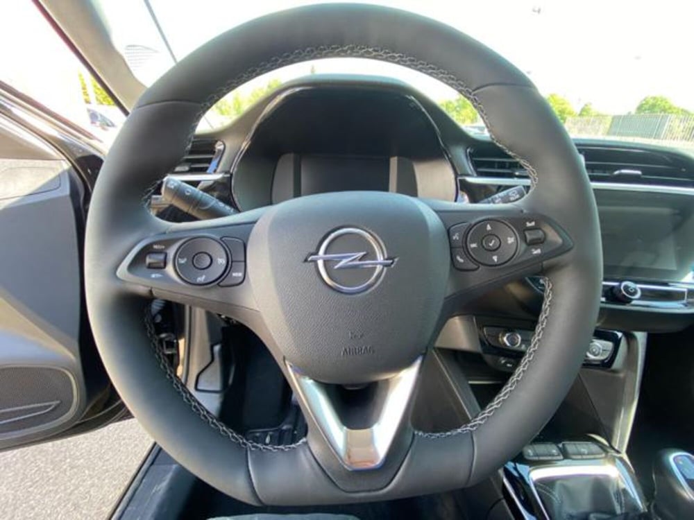 Opel Corsa nuova a Firenze (9)