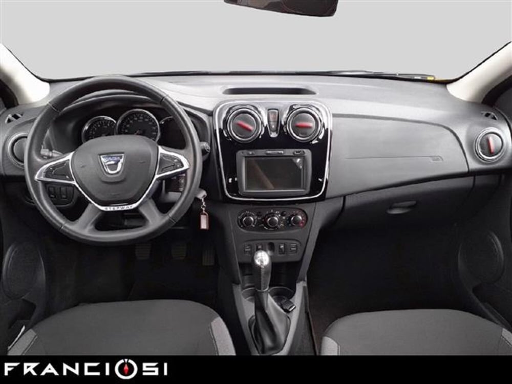 Dacia Sandero usata a Modena (5)